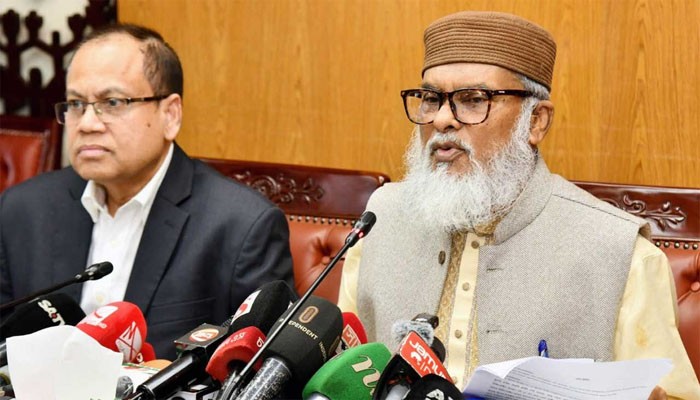 বেঁচে যাওয়া টাকা ফেরত পাচ্ছেন ৪৯৭৮ হাজি : ধর্ম উপদেষ্টা