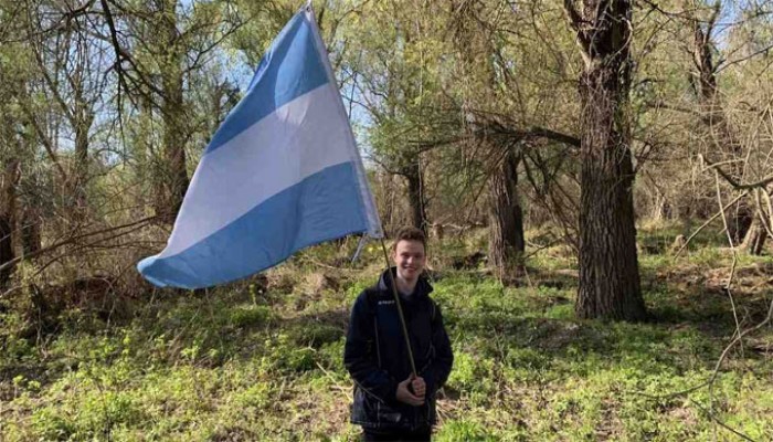 নিজেকে প্রেসিডেন্ট করে নতুন দেশের ঘোষণা! নিজেকে প্রেসিডেন্ট করে নতুন দেশের ঘোষণা!