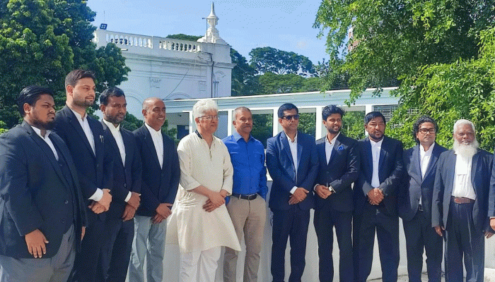 আন্তর্জাতিক অপরাধ ট্রাইব্যুনাল পরিদর্শন করলেন ২ উপদেষ্টা