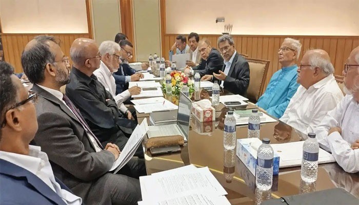 বিশেষজ্ঞদের সঙ্গে ঐকমত্য কমিশনের বৈঠক বিশেষজ্ঞদের সঙ্গে ঐকমত্য কমিশনের বৈঠক