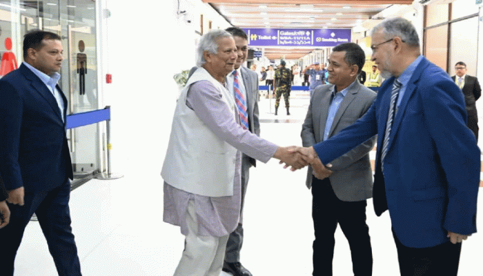 নিউইয়র্ক থেকে দেশে ফিরেছেন প্রধান উপদেষ্টা নিউইয়র্ক থেকে দেশে ফিরেছেন প্রধান উপদেষ্টা