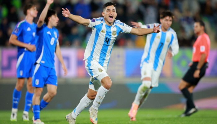 আর্জেন্টিনা গ্রুপসেরা, ব্রাজিলের বিদায়