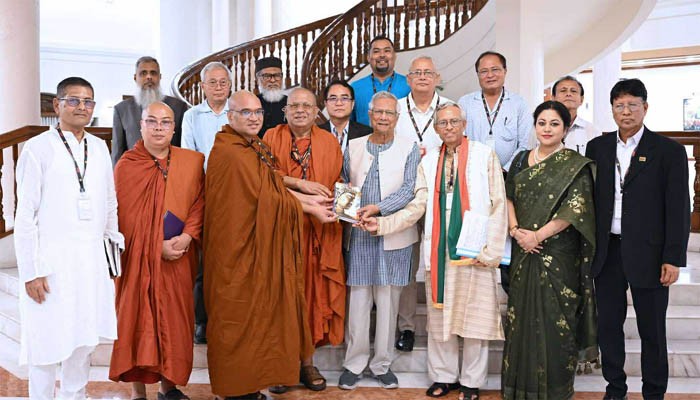 প্রবারণা পূর্ণিমা উপলক্ষে প্রধান উপদেষ্টার শুভেচ্ছা বিনিময় প্রবারণা পূর্ণিমা উপলক্ষে প্রধান উপদেষ্টার শুভেচ্ছা বিনিময়