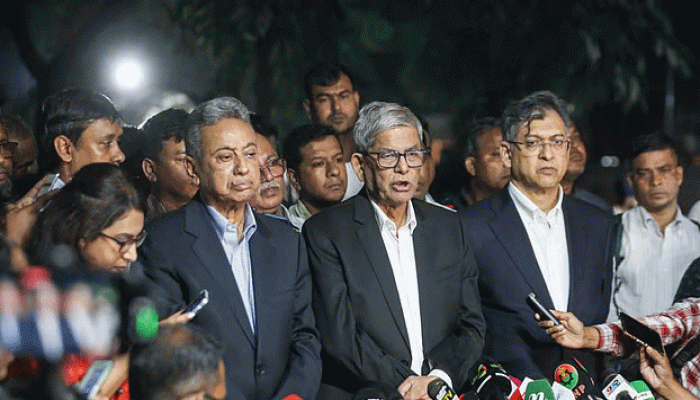 সরকারে ‘দলীয়’ উপদেষ্টাদের অপসারণ দাবি বিএনপি’র সরকারে ‘দলীয়’ উপদেষ্টাদের অপসারণ দাবি বিএনপি’র