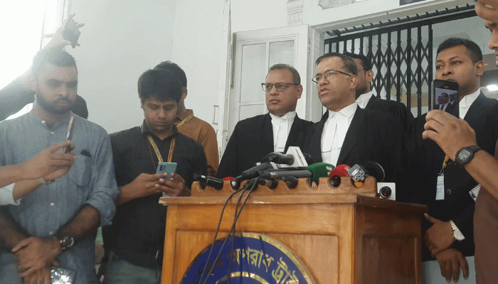 সেনা কর্মকর্তারা  আদালতে আত্মসমর্পণ করেছেন : আইনজীবী সেনা কর্মকর্তারা  আদালতে আত্মসমর্পণ করেছেন : আইনজীবী