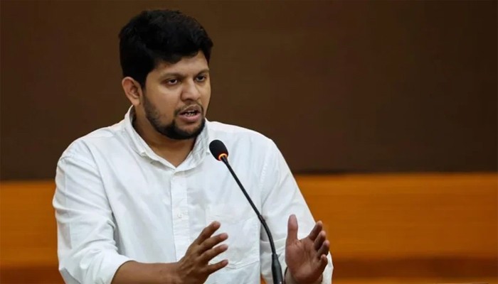 দ্রুত সাংবাদিক সুরক্ষা আইন করবে সরকার : উপদেষ্টা মাহফুজ আলম  দ্রুত সাংবাদিক সুরক্ষা আইন করবে সরকার : উপদেষ্টা মাহফুজ আলম