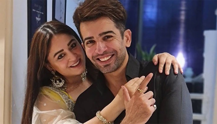 ভালোবেসে বিয়ে, কেন ১৫ বছরের সংসার ভাঙছে জয়-মাহির ভালোবেসে বিয়ে, কেন ১৫ বছরের সংসার ভাঙছে জয়-মাহির