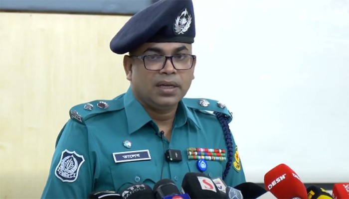 ‘আ. লীগের ঝটিকা মিছিল থেকে এ পর্যন্ত ৩ হাজারের বেশি গ্রেপ্তার’