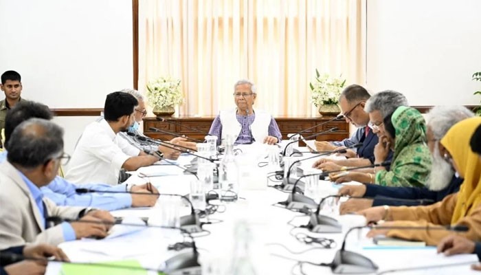 জুলাই সনদ ও গণভোট ইস্যুতে বৈঠকে উপদেষ্টা পরিষদ