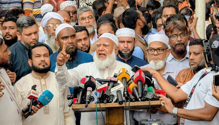 ​মিরপুরের স্বাস্থ্যকেন্দ্র পুনঃপ্রতিষ্ঠায় জামায়াতের ৫০ লাখ টাকা অনুদানের ঘোষণা