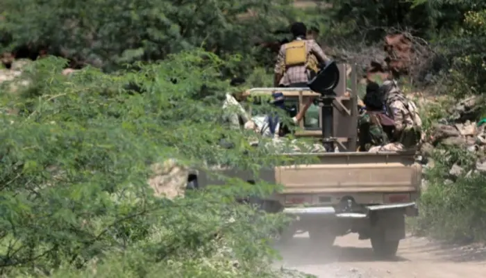 সৌদি আরবে তেল স্থাপনায় হুথিদের হামলা, পাল্টা হামলা সানায়