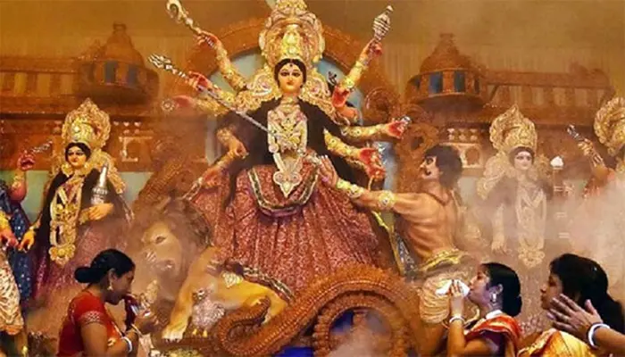 আজ বিজয়া দশমী