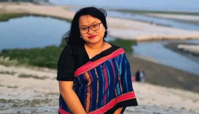 ভেন্টিলেশন খুলে নেওয়ার পরই মারা গেলেন রাবি ছাত্রী চেসি ত্রিপুরা