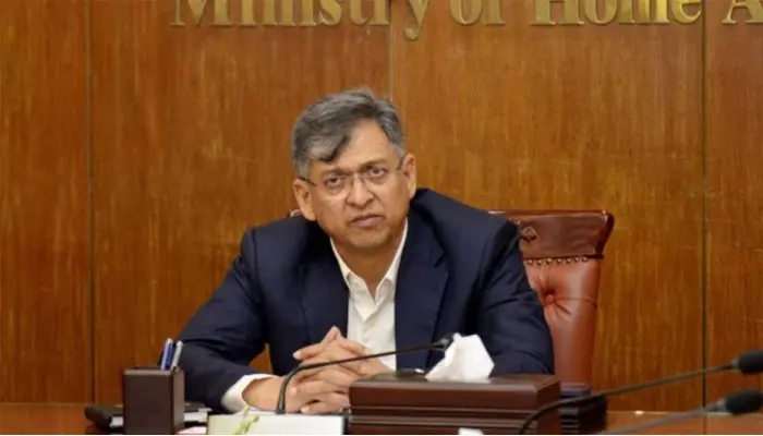 তত্ত্বাবধায়ক সরকার ফিরিয়ে আনতেই হবে, বিকল্প নেই : স্বরাষ্ট্রমন্ত্রী