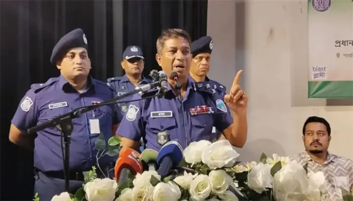 সন্ধ্যার পর স্কুল-কলেজ পড়ুয়াদের রাস্তায় পেলে গ্রেপ্তার করা হবে